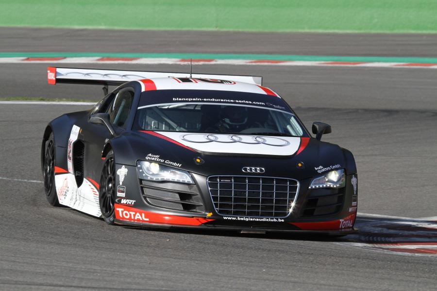  Audi R8 LMS 2009 года  (фото 6 из 37)